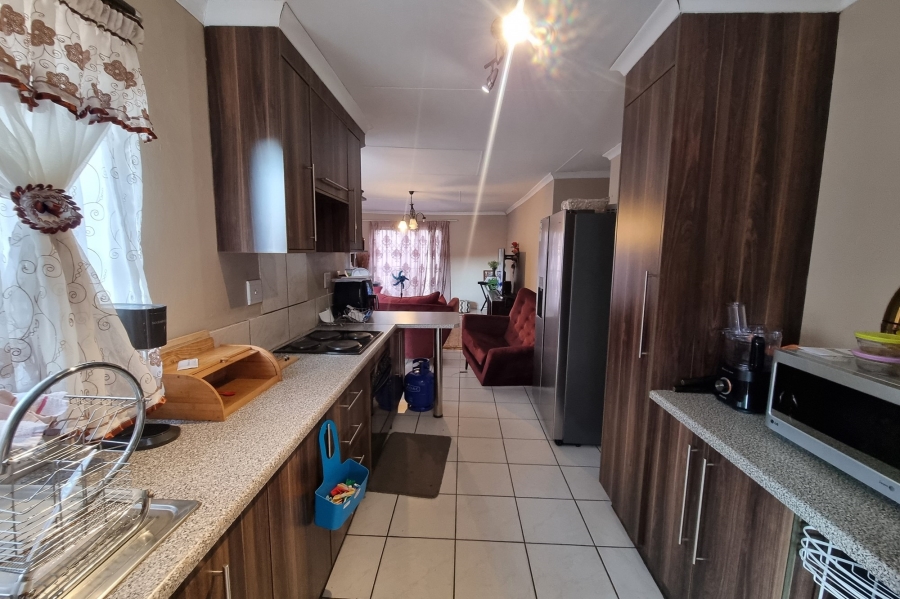 3 Bedroom Property for Sale in Neserhof North West